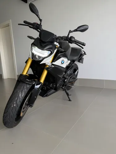 BMW/G310 R