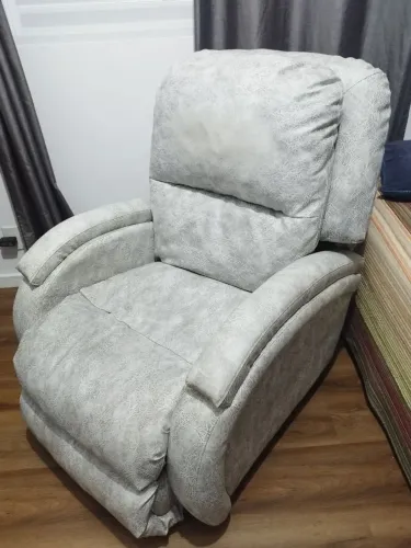 Poltrona reclinável elétrica