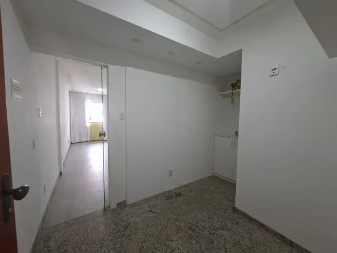 Vendo excelente sala Pronta no Empresarial Torre do Parque no Itaigara.
