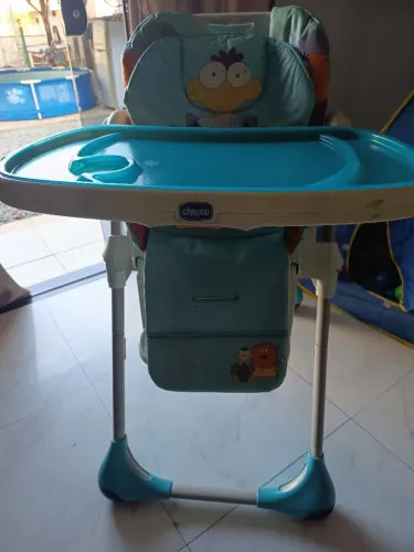 Cadeirinha de alimentação