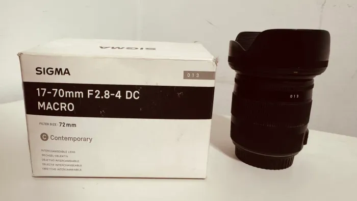 Lente sigma 17-70 DC