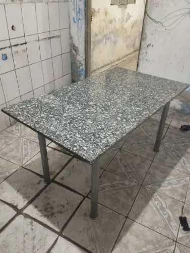 Mesa de mármore 