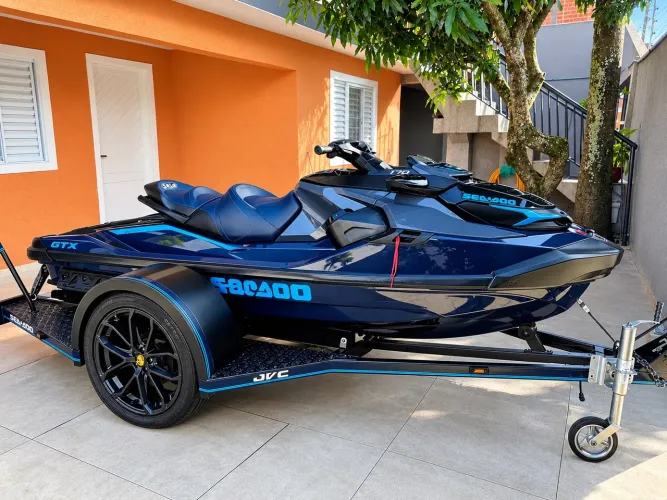 Jet-Ski Sea-Doo 170 GTX - 2025 Com 35 Hrs Carrera Rodoviária JVC