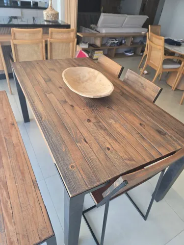 Mesa de Jantar de rústica de madeira maciça
