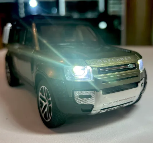 Land Rover 1:24