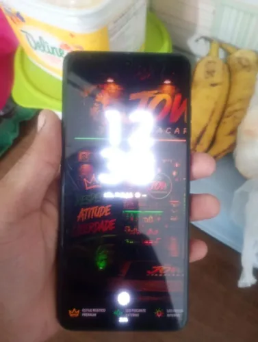 Moto G84