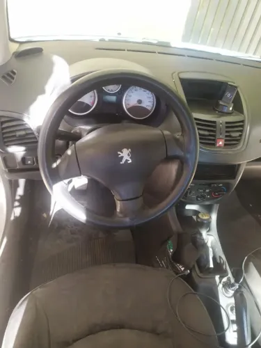 Peugeot 207 Sed. Passion XR Sport 1.4 Flex 8V 4P 2010