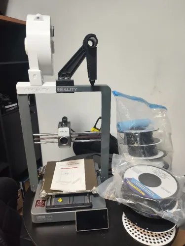 impressora 3D Creality Ender 3 V3 muito conservada+ acessórios e filamentos