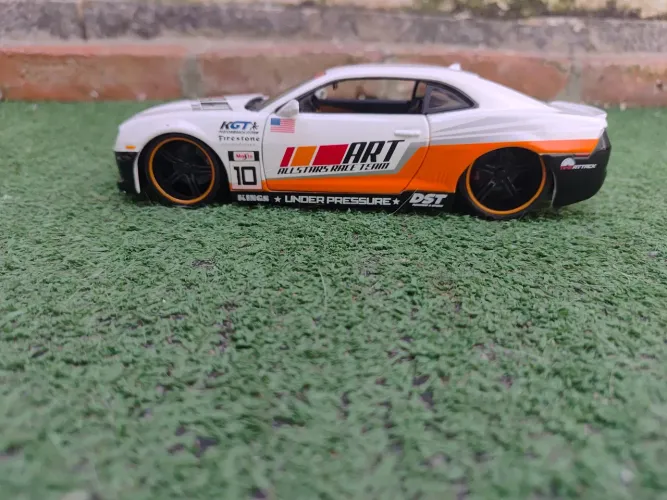 Chevrolet Camaro 2010 Maisto 1:24 All Stars Race Team .