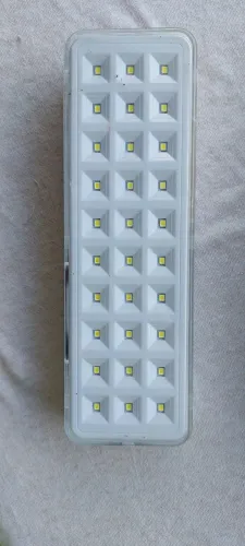 Luminarias de emergencia com baterias 10 reais cada