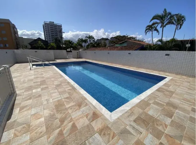Apartamento com piscina e 3 quartos em Peruíbe - R$ 800.000,00.