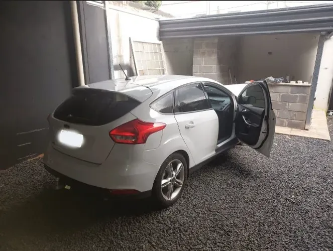 Ford Focus 2019, 26.000 km retirada de peças