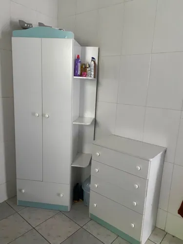 COMBO: ROUPEIRO + CÔMODA INFANTIL- PRODUTO SEMINOVO