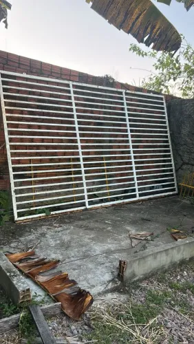 Vendo portões: Garagem e social