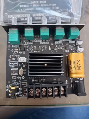 Placa amplificadora de áudio digital ZK-MT21 2.1 canais