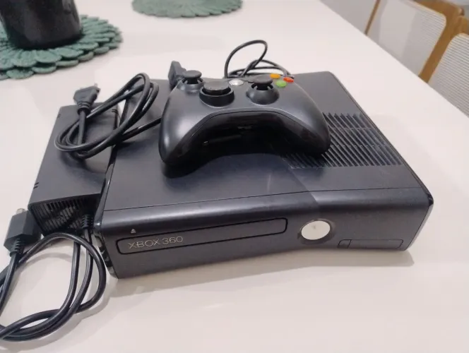 Xbox 360 Slim Desbloqueado + Fonte + Controle -> Com Defeito