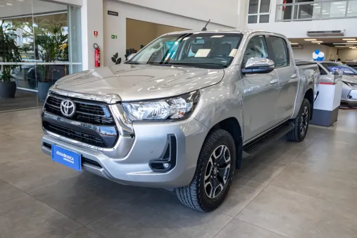 Toyota Hilux CD SRV 4X4 2.8 TDI Diesel Aut. 2024
