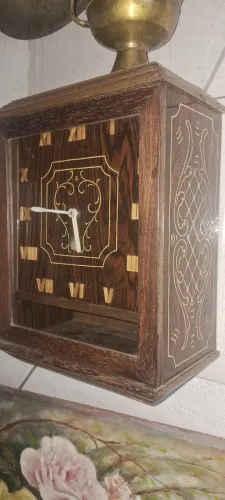 Relógio estilo oriantal maquina pilha antigo