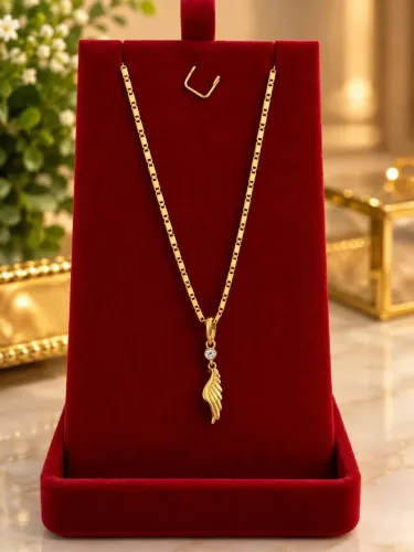 Cordão feminino em ouro 18k