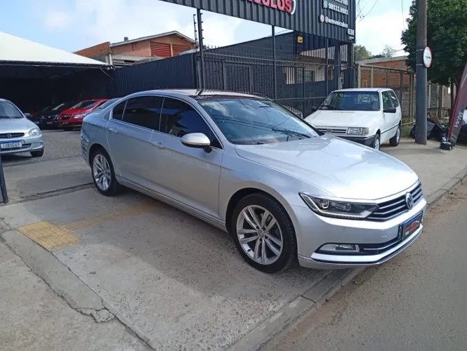 Volkswagen Passat Highline 2.0 TSI 220cv Tip. 2017