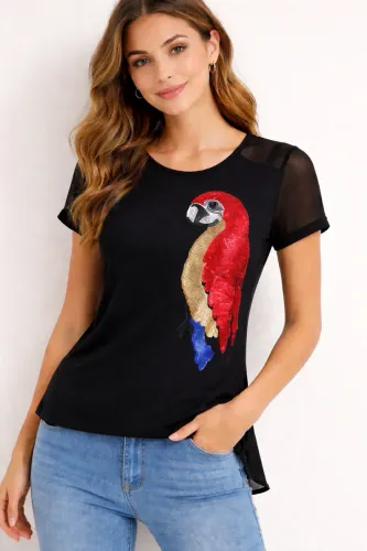 Blusa preta tam P estampa papagaio em paetês Authoria