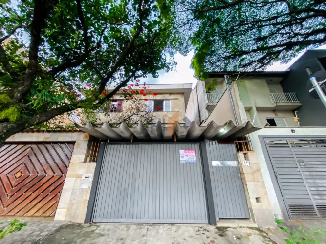 Casa à venda na Av. Marari, Vila Marari, 4 dormitórios, 2 suítes, 3 vagas e excelente loca