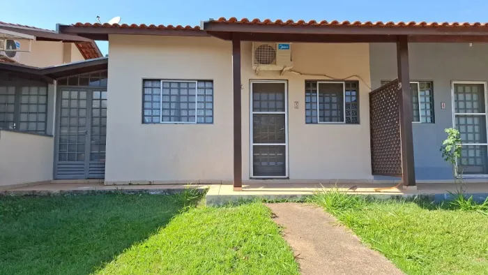 Casa em Condomínio na Estância Árvore da Vida, Sumaré-SP: 2 quartos, 1 suite, 2 salas, 2 b