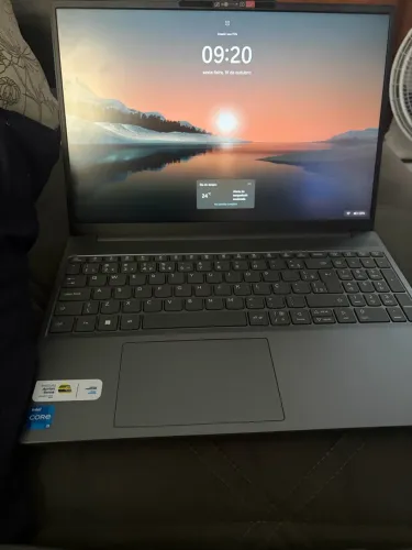 NOTEBOOK LENOVO IDEAPAD SLIM 3 8BG 512 GB SSD NOVO NÃO TROCO SOMENTE VENDA
