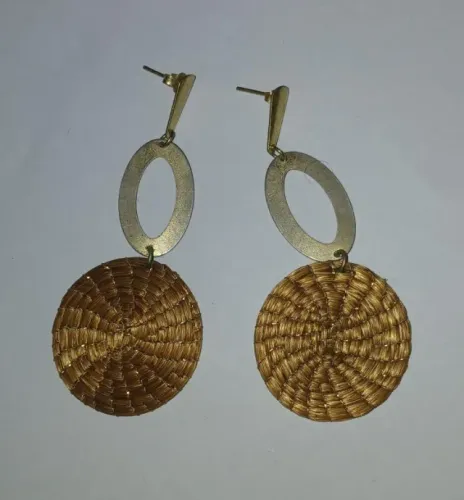 Brinco dourado