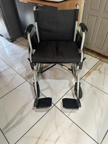 Cadeira nova reforçada