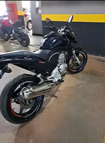 Honda CB 300R