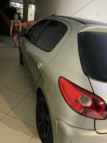 Peugeot 207 XR Sport 1.4 Flex 8V 5P 2010