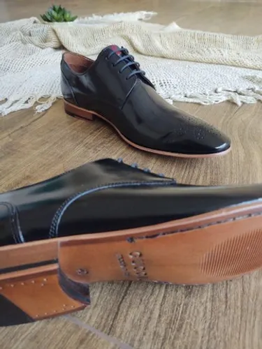 Gucci preto Brogue 