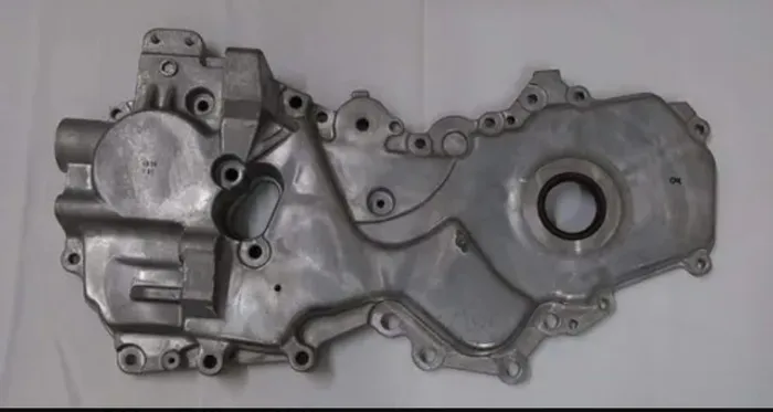 Tampa frontal motor Nissan Sentra