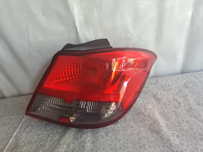 Lanterna traseira LD Chevrolet Onix 2014/2016 Original