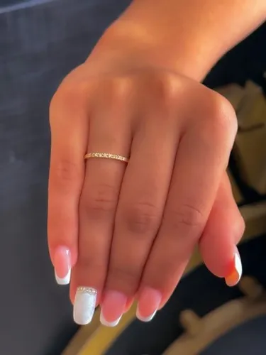 Anel feminino aparador de alianças em ouro18k