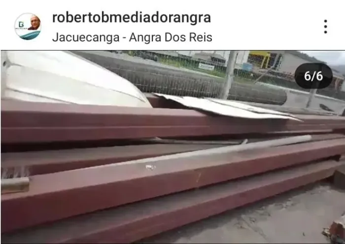 Colunas de aço 10 m para estrutura.