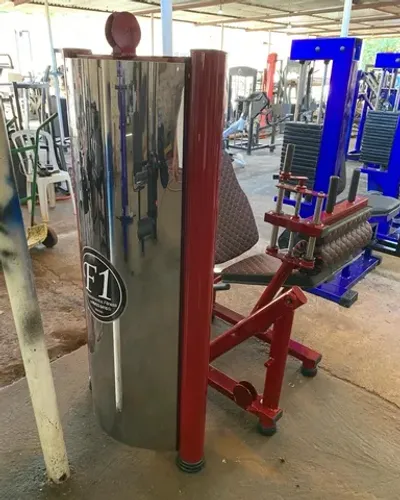 Cadeira flexora e extenssora 