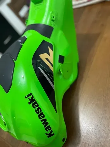 Tanque Combustivel Kawasaki Zx10 20 21 Sem Avarias