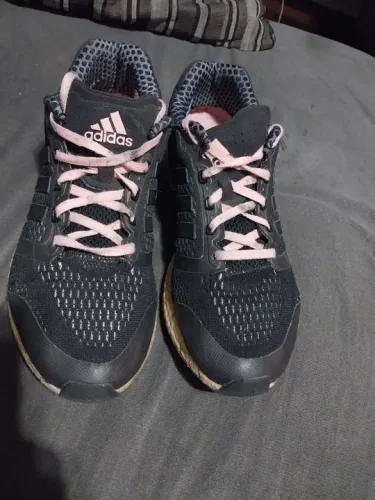 Tenis Adidas