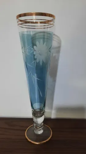 Antiguidade - Copo/taça filetado em ouro