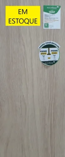 Piso laminado click com acessórios