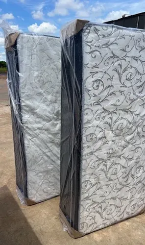 Cama box ( Produto Novo) Solteiro E brinde