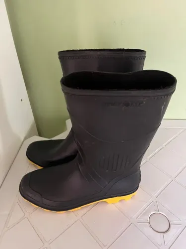 Botas de borracha para construção