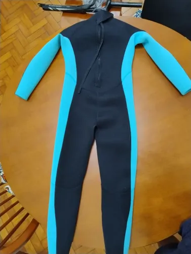 Roupa de Neoprene - Ideal para esportes aquáticos