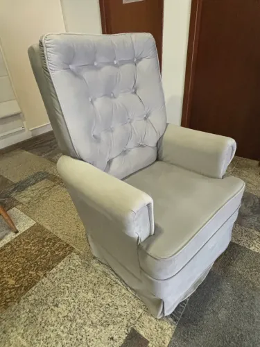 Vendo Poltrona de Amamentação