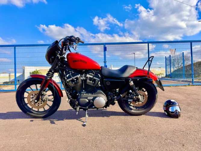 Harley Davidson Iron 883 - 2013 - 19.700 km - Escapamento Vance & Hines - impecável 