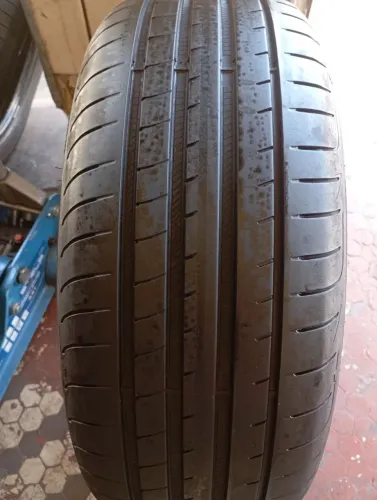 Pneu goodyer ref 225 45 19 RS 1000