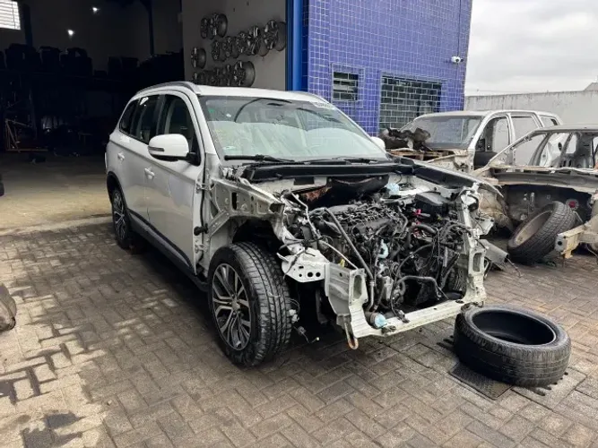 Sucata Outlander 2.2 16v turbo diesel  2017 - retirada de peças