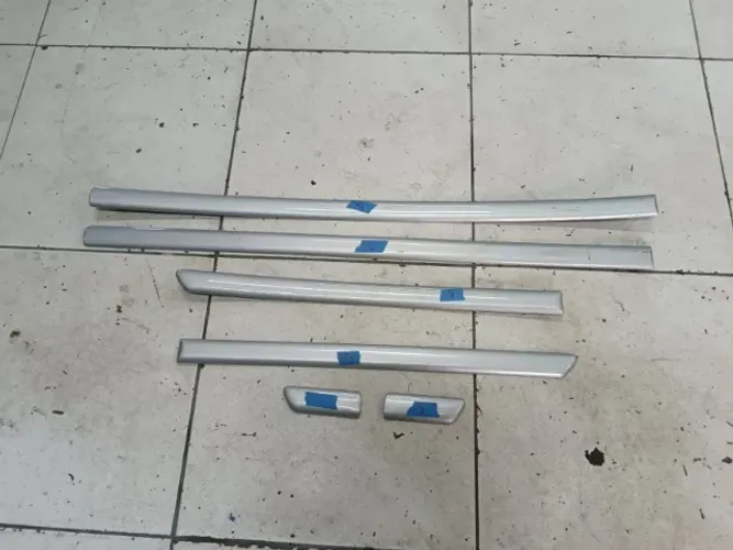 Jogo de frisos VW Santana 99-06